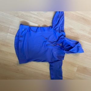 Nike woman’s sweater size small